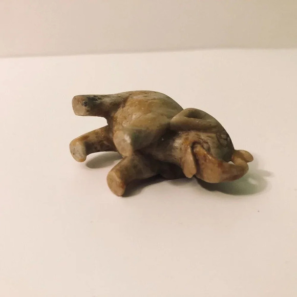 Vintage Mini Stone Elephant Small 2 Inch Long Figurine - Picture 9 of 14